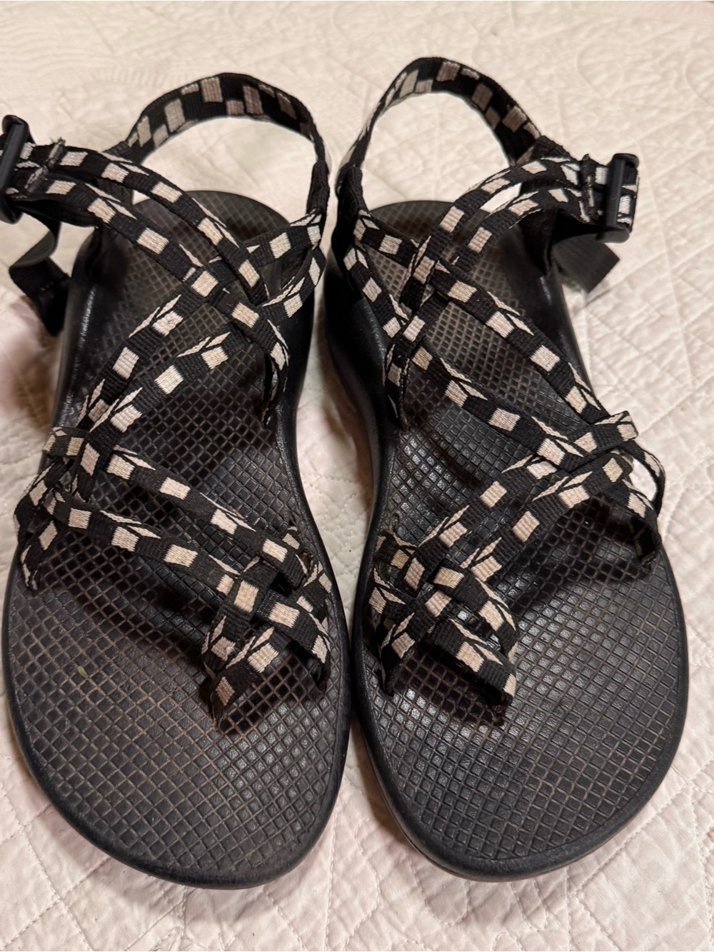 Chaco Z2 Black Sandals with Cream Checkered Straps Size 10